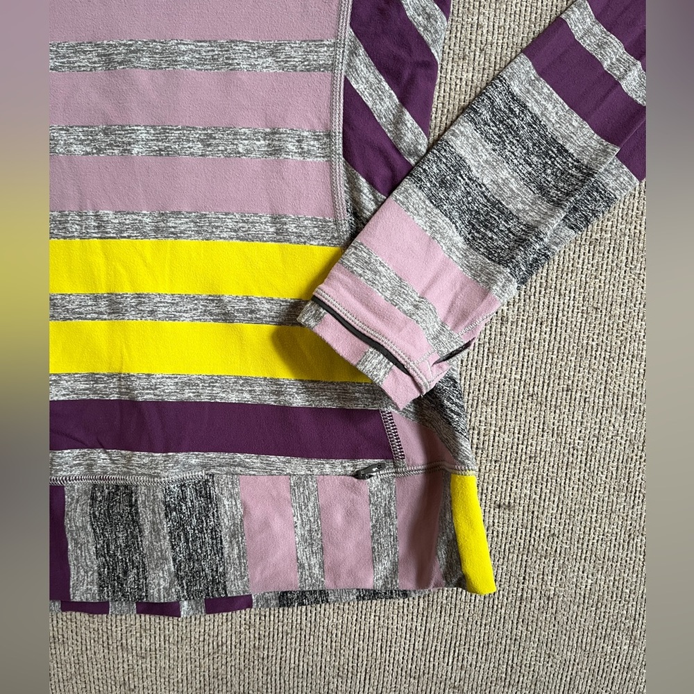 Lululemon It’s Rulu Long Sleeve - Picture 4 of 5